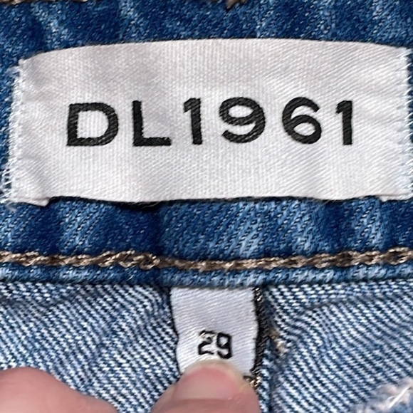 DL1961 Renee Shorts Smart Denim Distressed Cut Out Shorts - Picture 5 of 12